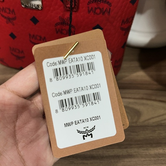 Winner @starynightco Entry for NWT Authentic MCM Aren Visetos Coated Canvas Tote - Picture 5 of 5